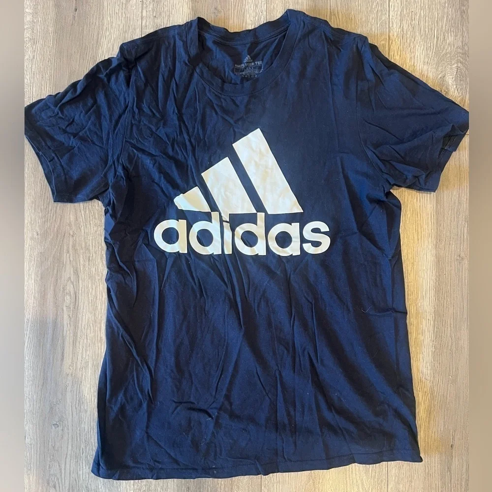 Adidas Navy Blue Short Sleeve Crewneck Graphic Logo Amplifier Tee Size Medium